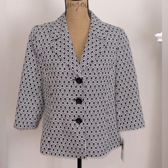 Evan Picone Jackets & Blazers - Evan Picone NWT black ivory button up 3/4 sleeve blazer jacket sz 10